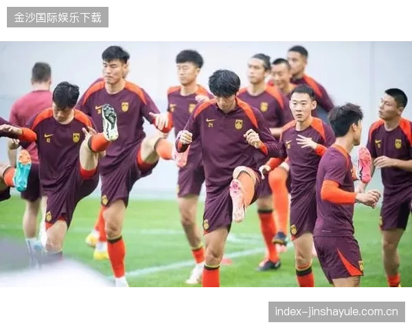 国足深陷换帅漩涡，如何从低谷中重生？