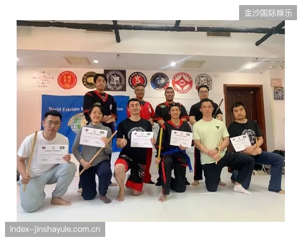 道馆柔术黑带少年连赢十人，武馆门口排起长队